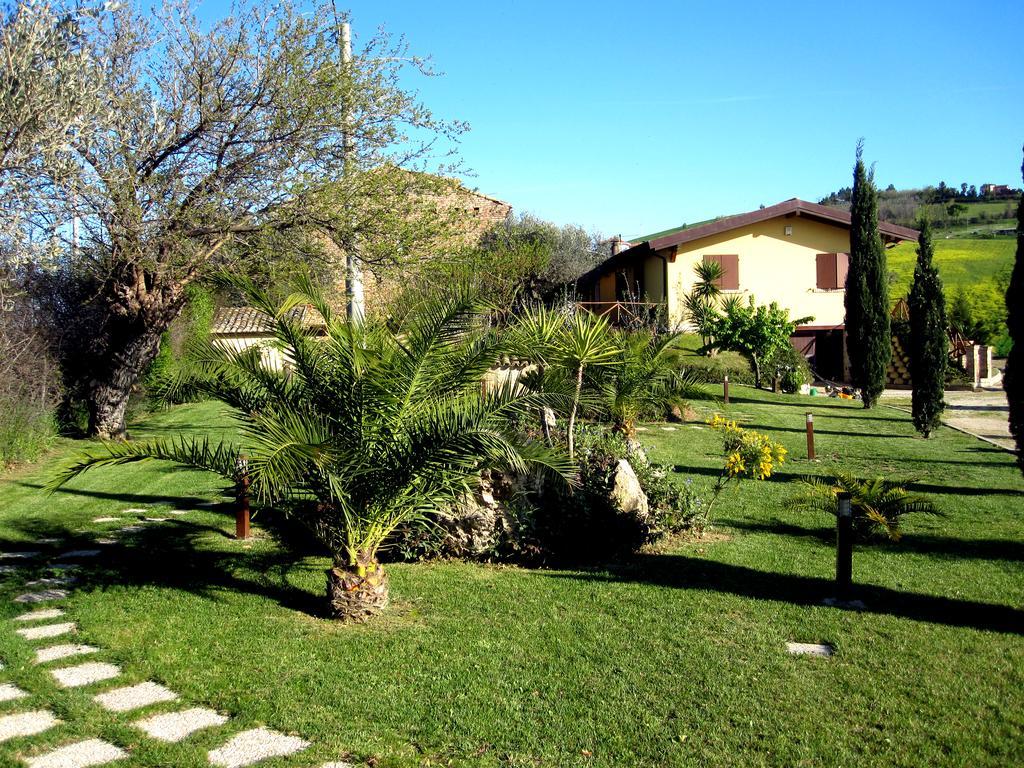 Agriturismo Tenuta Santa Maria Notaresco Zewnętrze zdjęcie